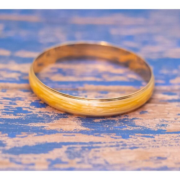 7 1/2 inch, Vintage Gold Tone Minimalist Bangle Bracelet by Avon - L30 - Picture 1 of 3